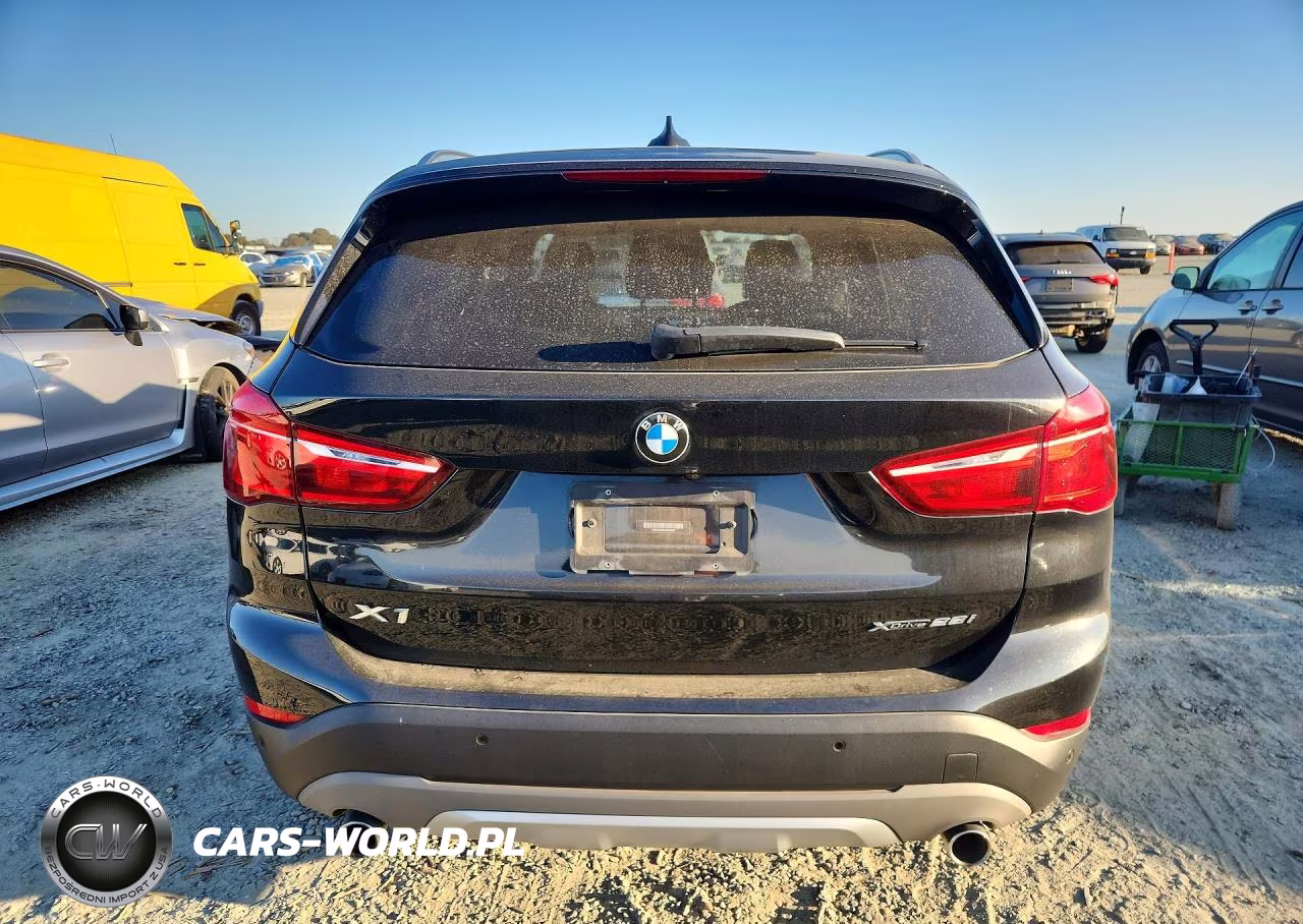 2018 BMW X1 xDrive28I VIN:WBXHT3C32J5L28965 - 6