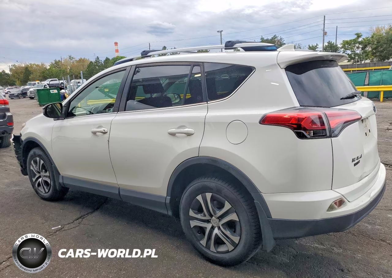 2018 Toyota Rav4 Le VIN:JTMBFREV3JJ225282 - 2