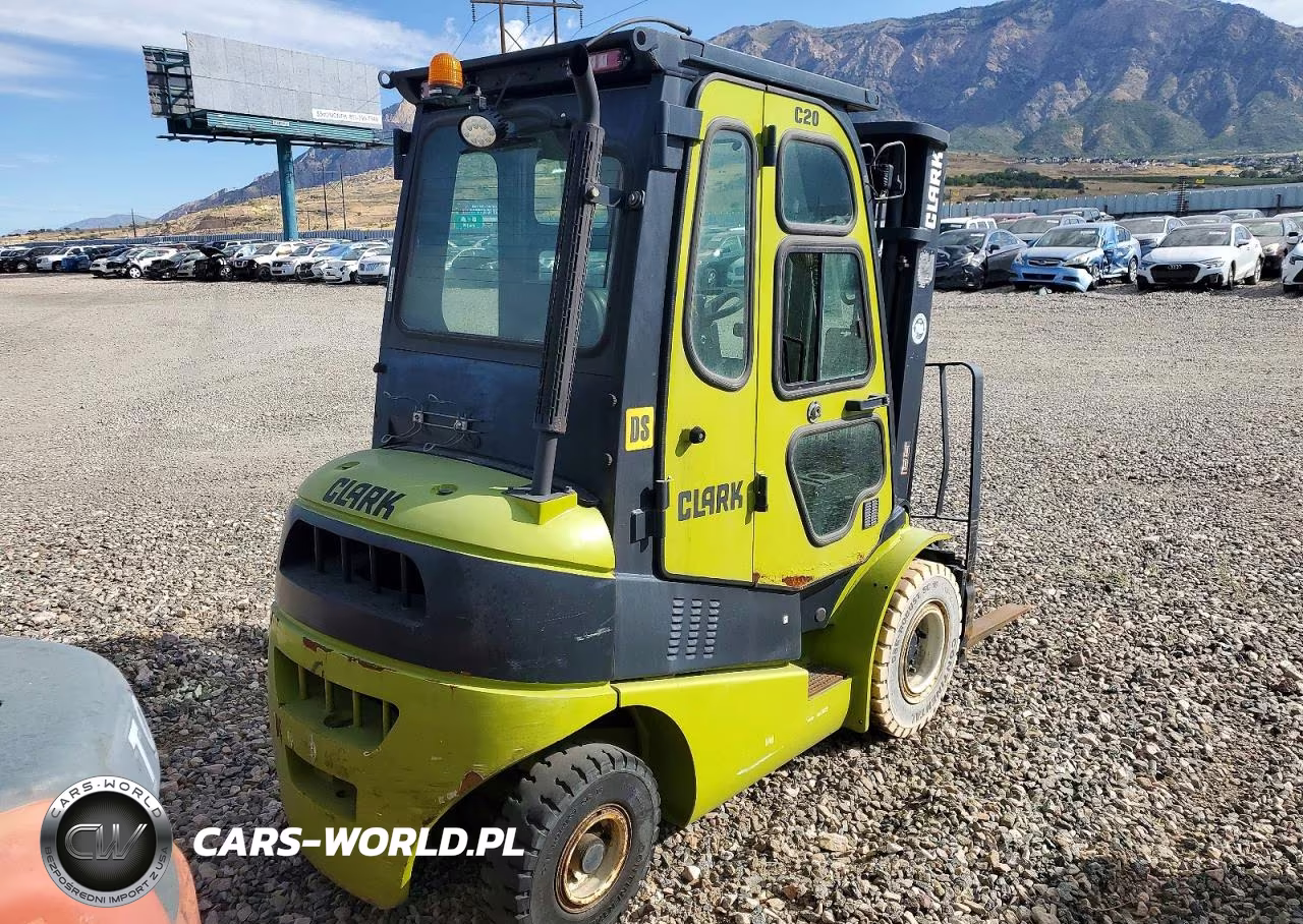 2017 Clark Forklift C200 - Reach VIN:P232D16169677 - 4