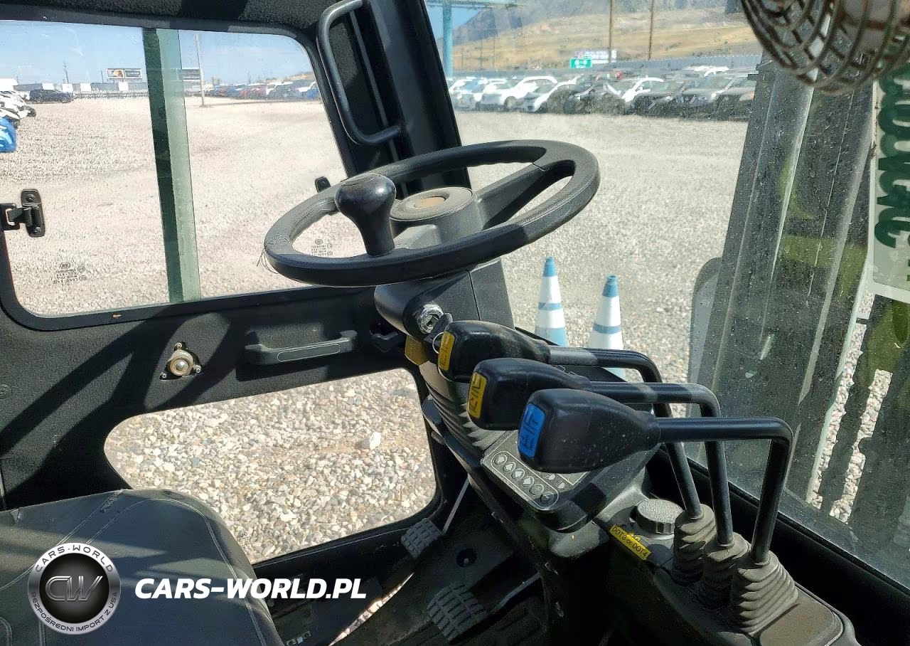 2017 Clark Forklift C200 - Reach VIN:P232D16169677 - 6