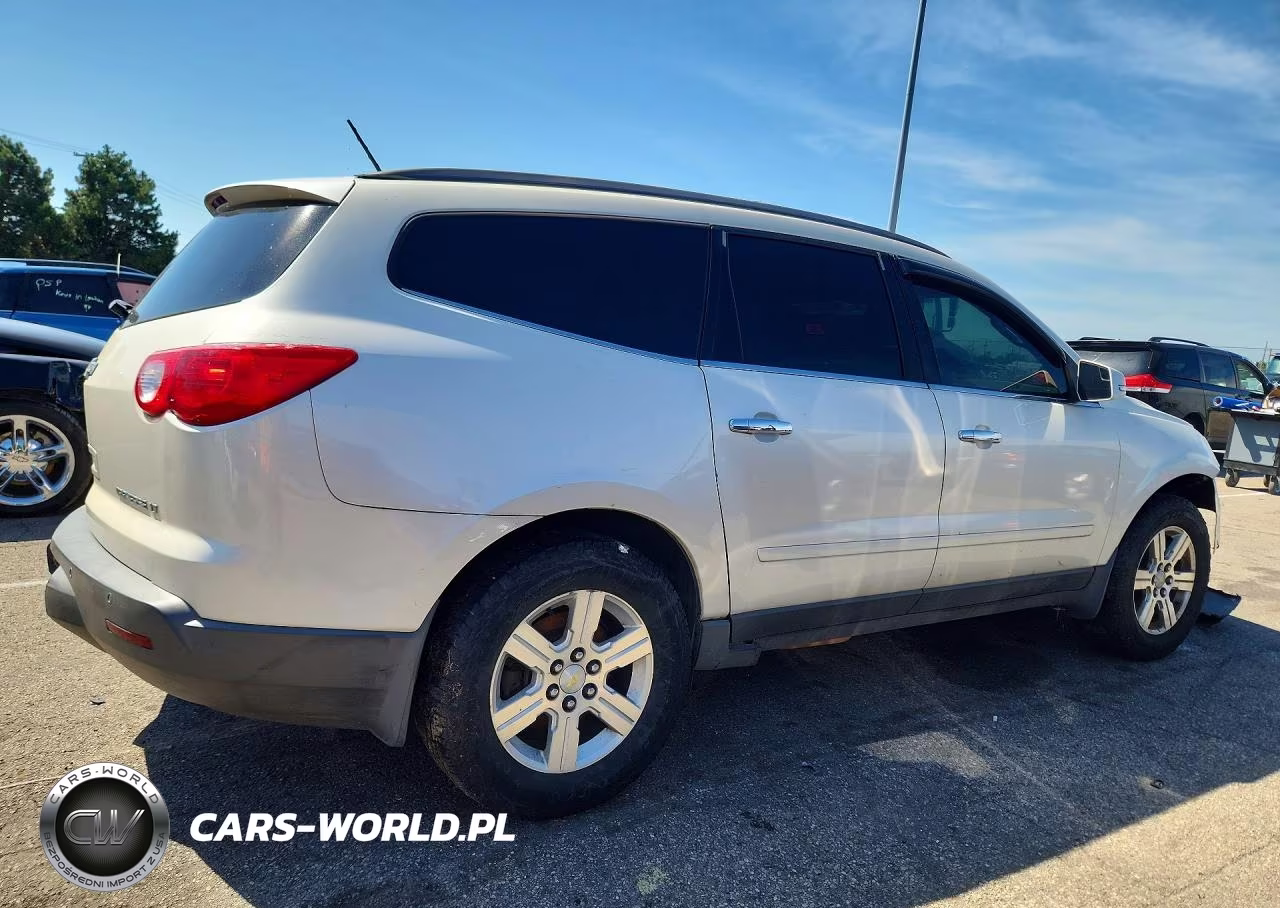 2011 Chevrolet Traverse Lt VIN:1GNKVGED0BJ156879 - 3