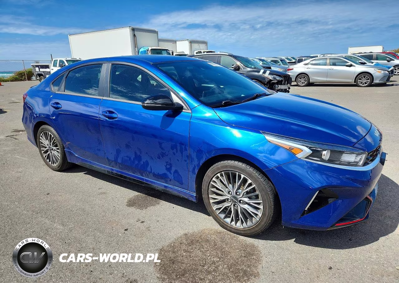 2024 Kia Forte Gt Line VIN:3KPF54AD6RE757459 - 4