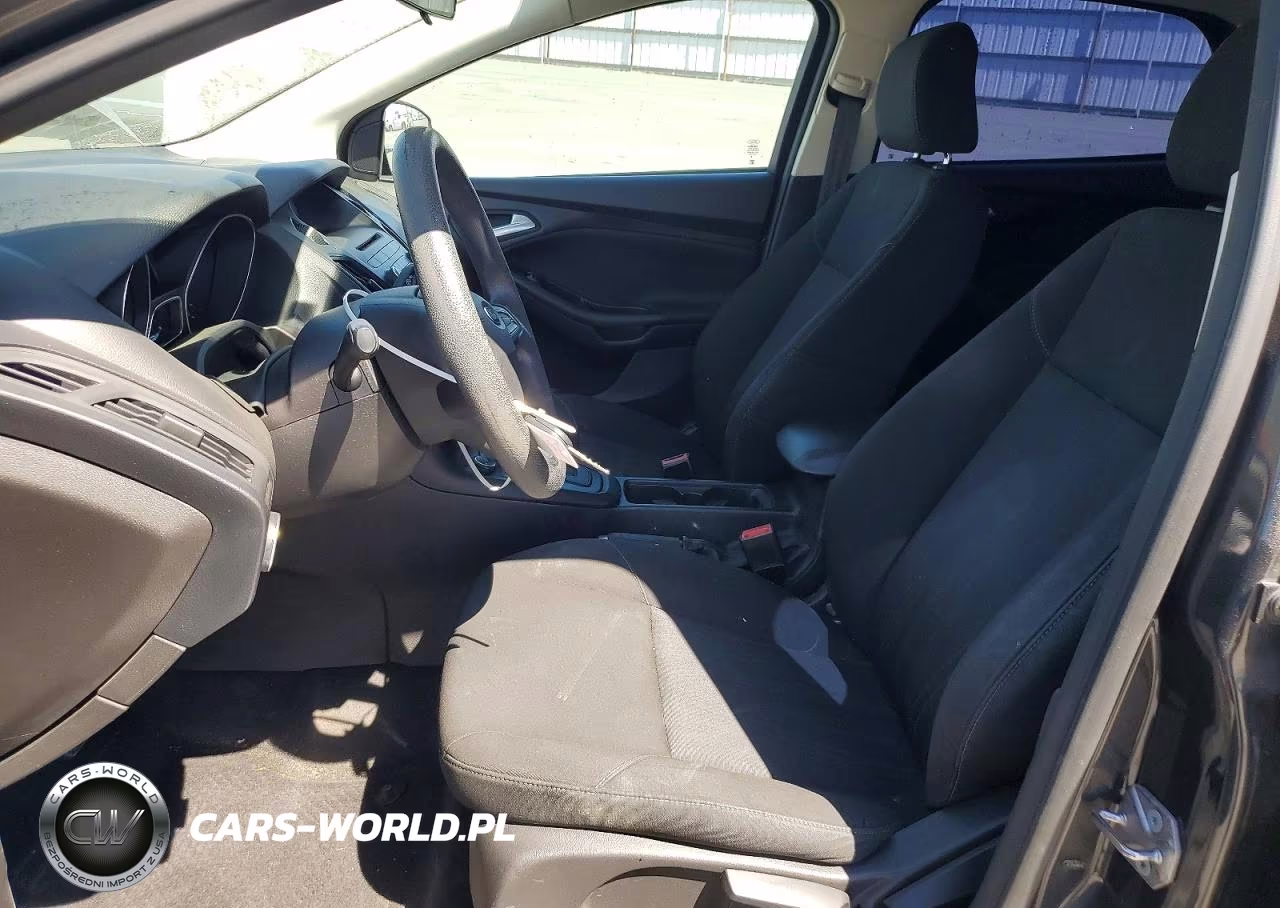 2015 Ford Focus Se VIN:1FADP3K22FL294690 - 7