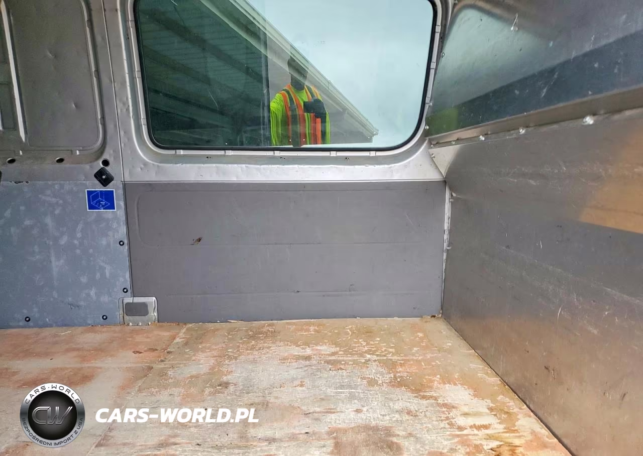 2016 Mercedes-Benz Sprinter 2500 VIN:WD4PE8DD5GP226618 - 11