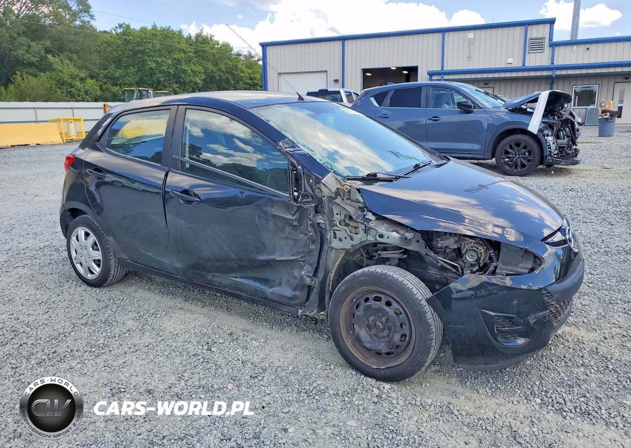 2014 Mazda Mazda2 Sport VIN:JM1DE1KYXE0177853 - 4
