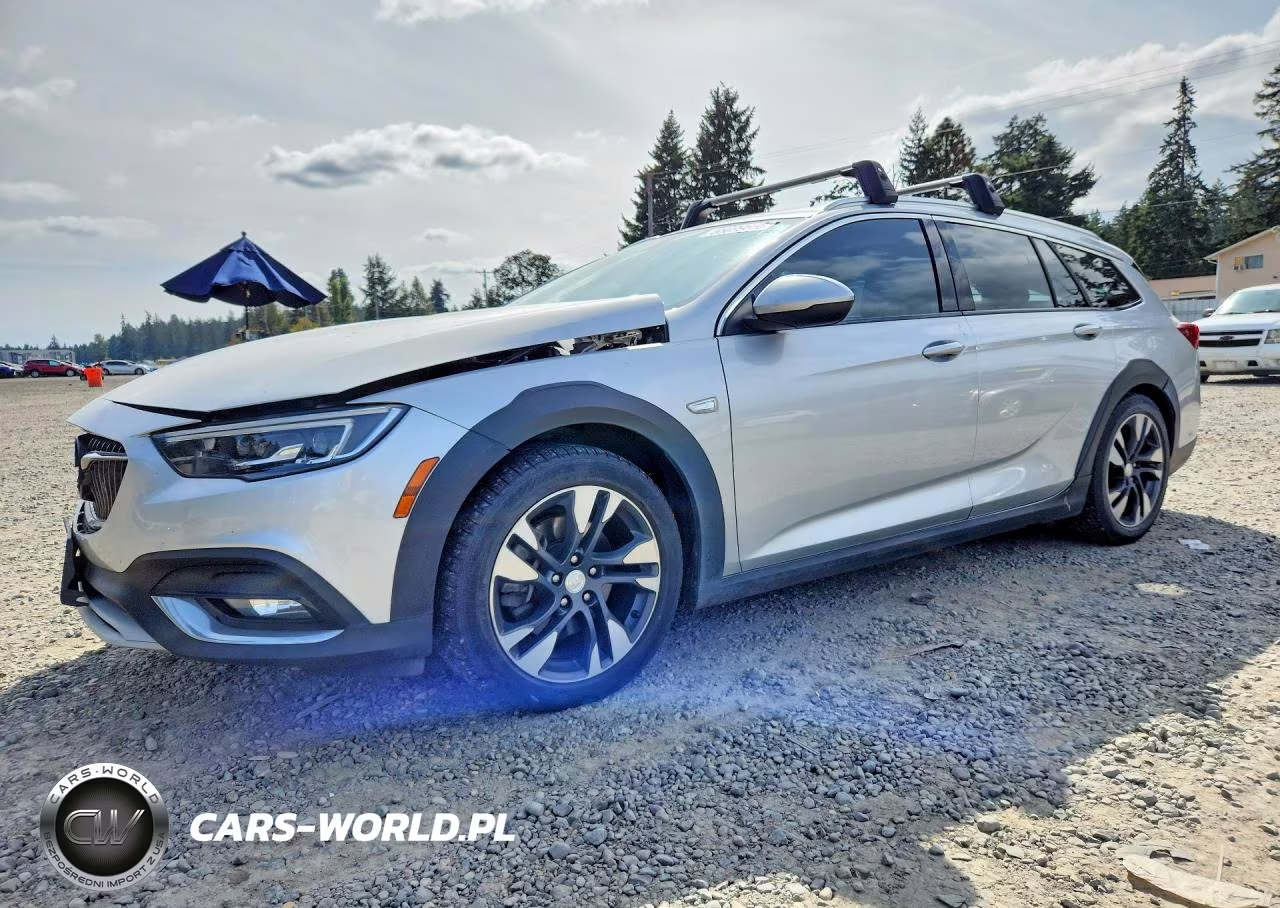 2018 Buick Regal Tourx Preferred VIN:W04GU8SX4J1083577 - 1