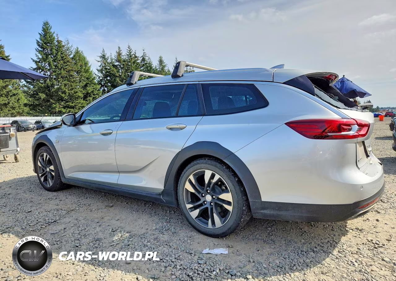 2018 Buick Regal Tourx Preferred VIN:W04GU8SX4J1083577 - 2