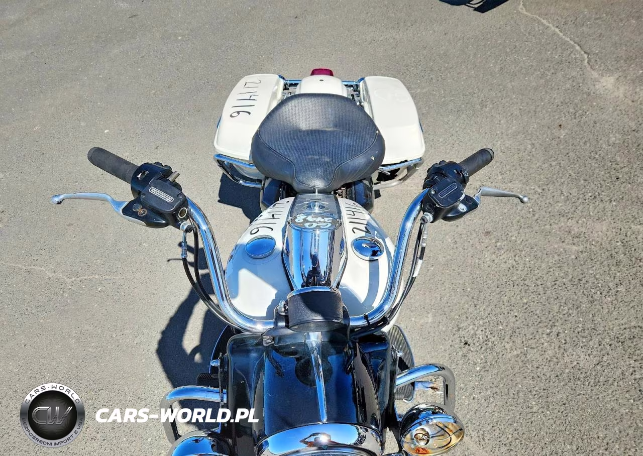 2016 Harley-Davidson Flhp Police Road King VIN:1HD1FHM16GB633216 - 5