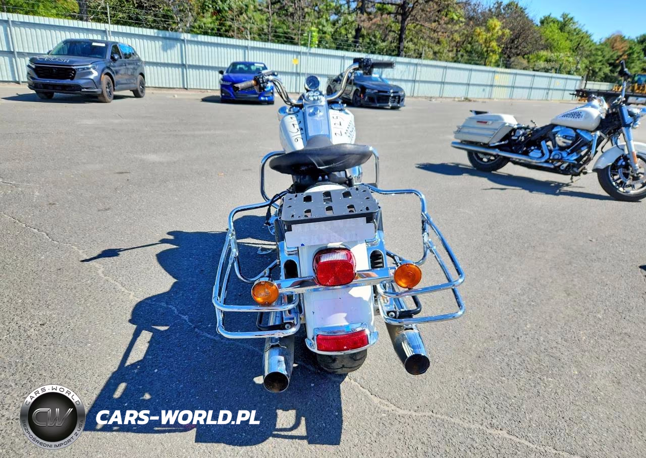 2016 Harley-Davidson Flhp Police Road King VIN:1HD1FHM12GB641474 - 4