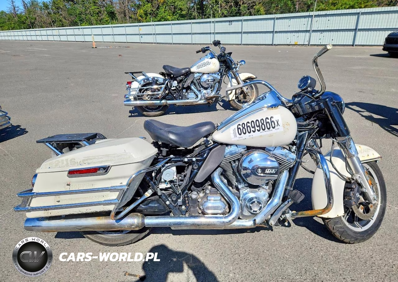 2016 Harley-Davidson Flhp Police Road King VIN:1HD1FHM13GB635828 - 1