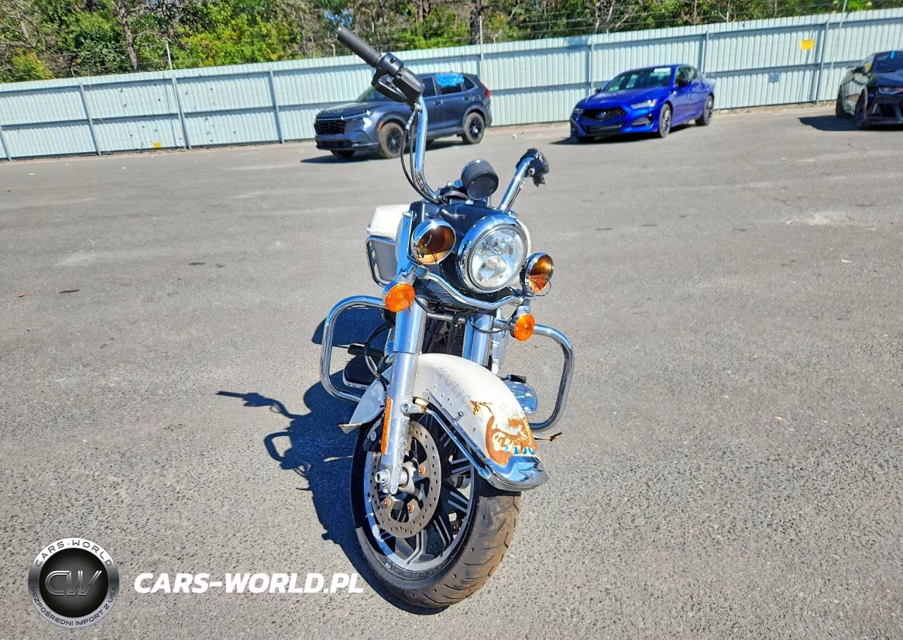 2016 Harley-Davidson Flhp Police Road King VIN:1HD1FHM17GB635766 - 2