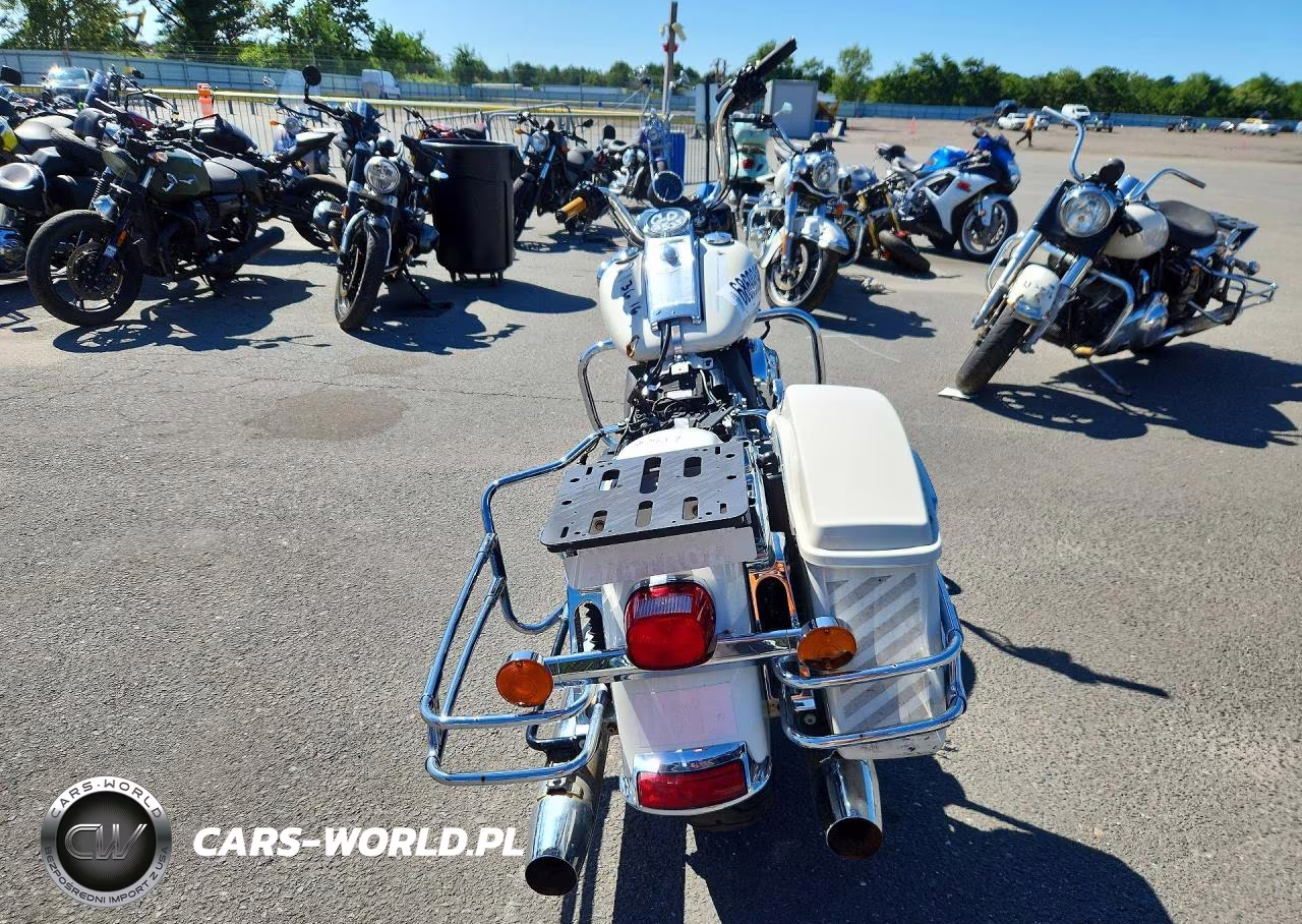 2016 Harley-Davidson Flhp Police Road King VIN:1HD1FHM17GB635766 - 4