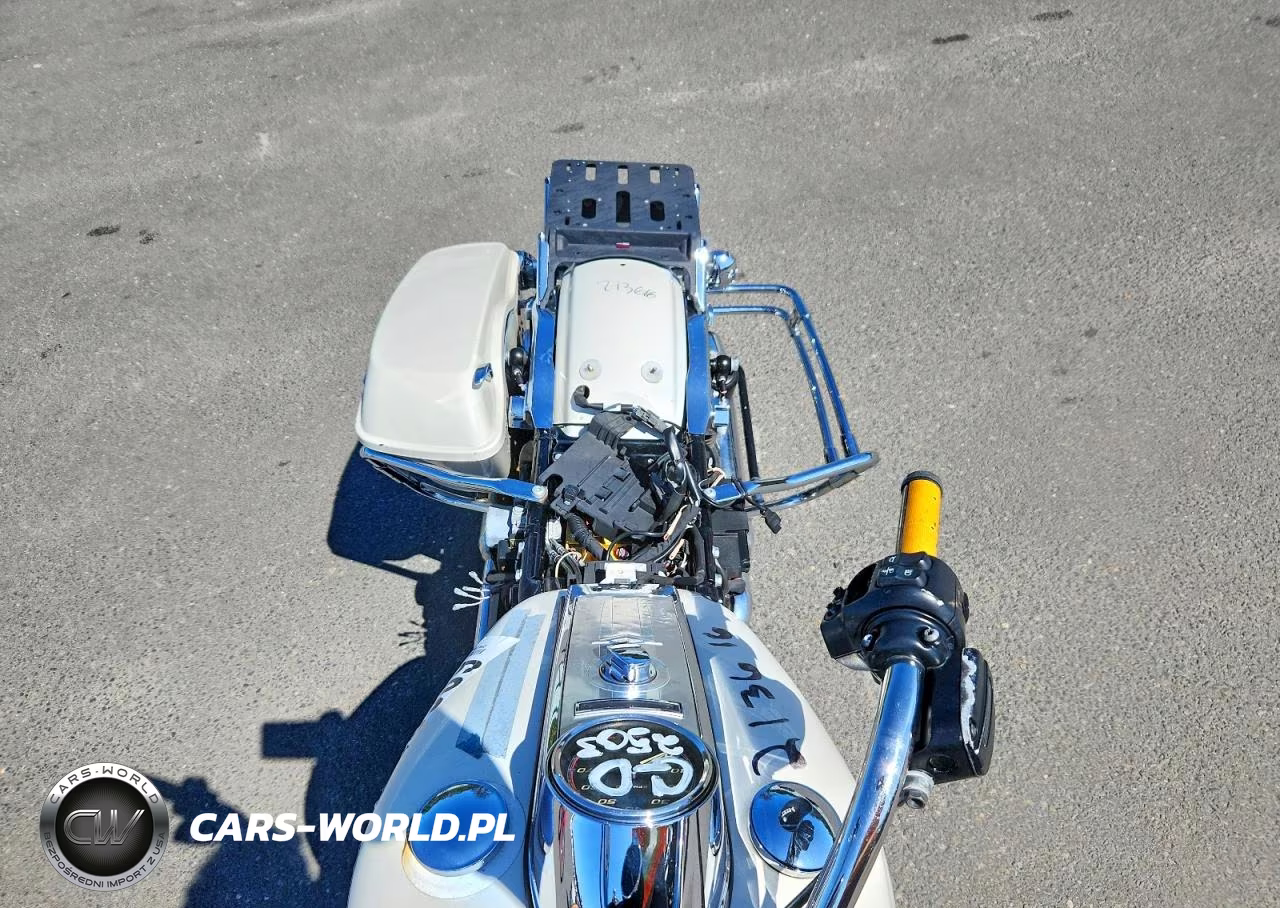 2016 Harley-Davidson Flhp Police Road King VIN:1HD1FHM17GB635766 - 5
