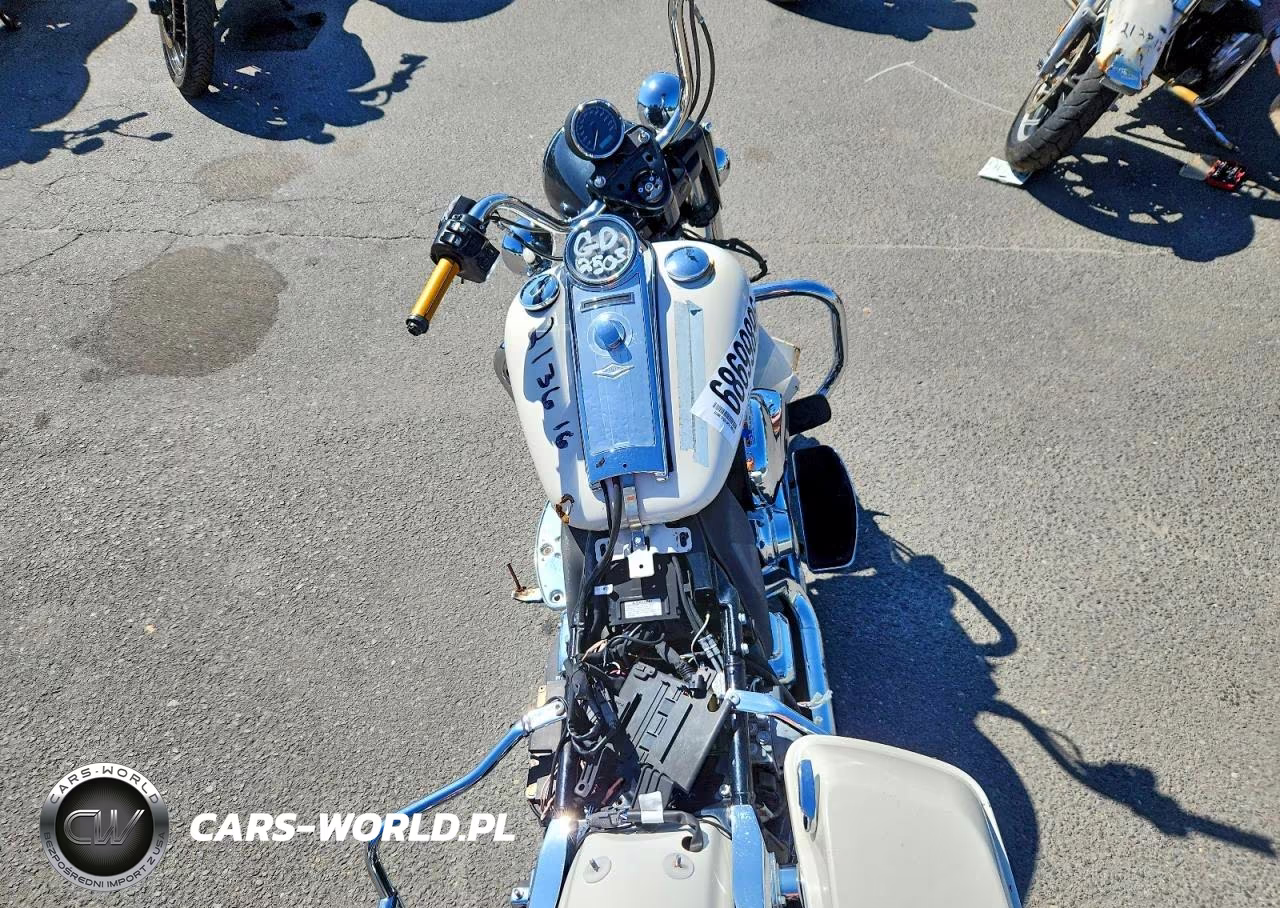 2016 Harley-Davidson Flhp Police Road King VIN:1HD1FHM17GB635766 - 6