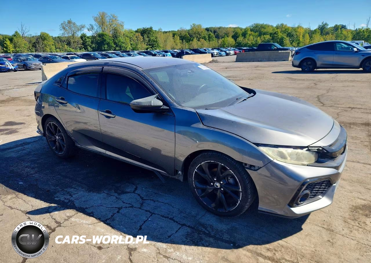 2018 Honda Civic Sport VIN:SHHFK7H4XJU404249 - 4