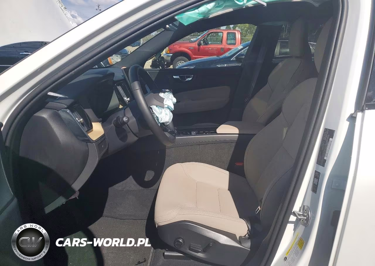 2026 Volvo Xc60 Plus VIN:YV4M12RC1T1464594 - 7