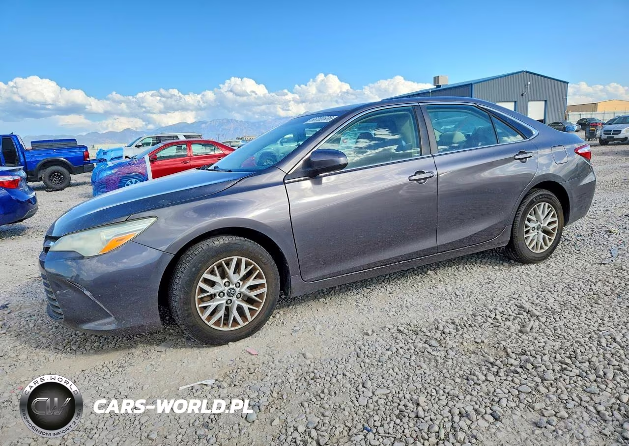 2016 Toyota Camry Le
