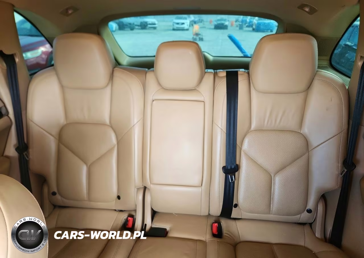 2012 Porsche Cayenne VIN:WP1AA2A25CLA02616 - 10