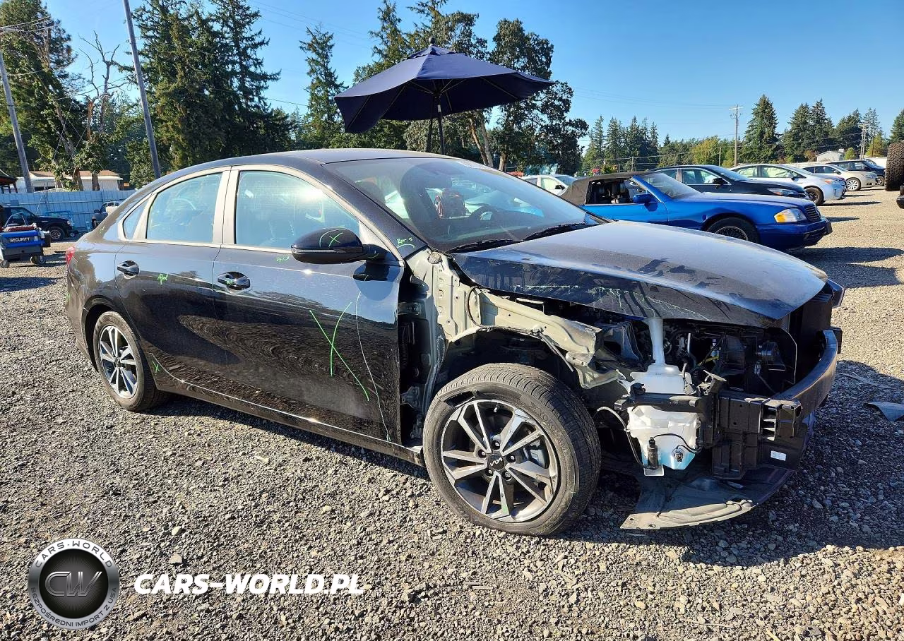 2024 Kia Forte Lxs VIN:3KPF24AD0RE780051 - 4