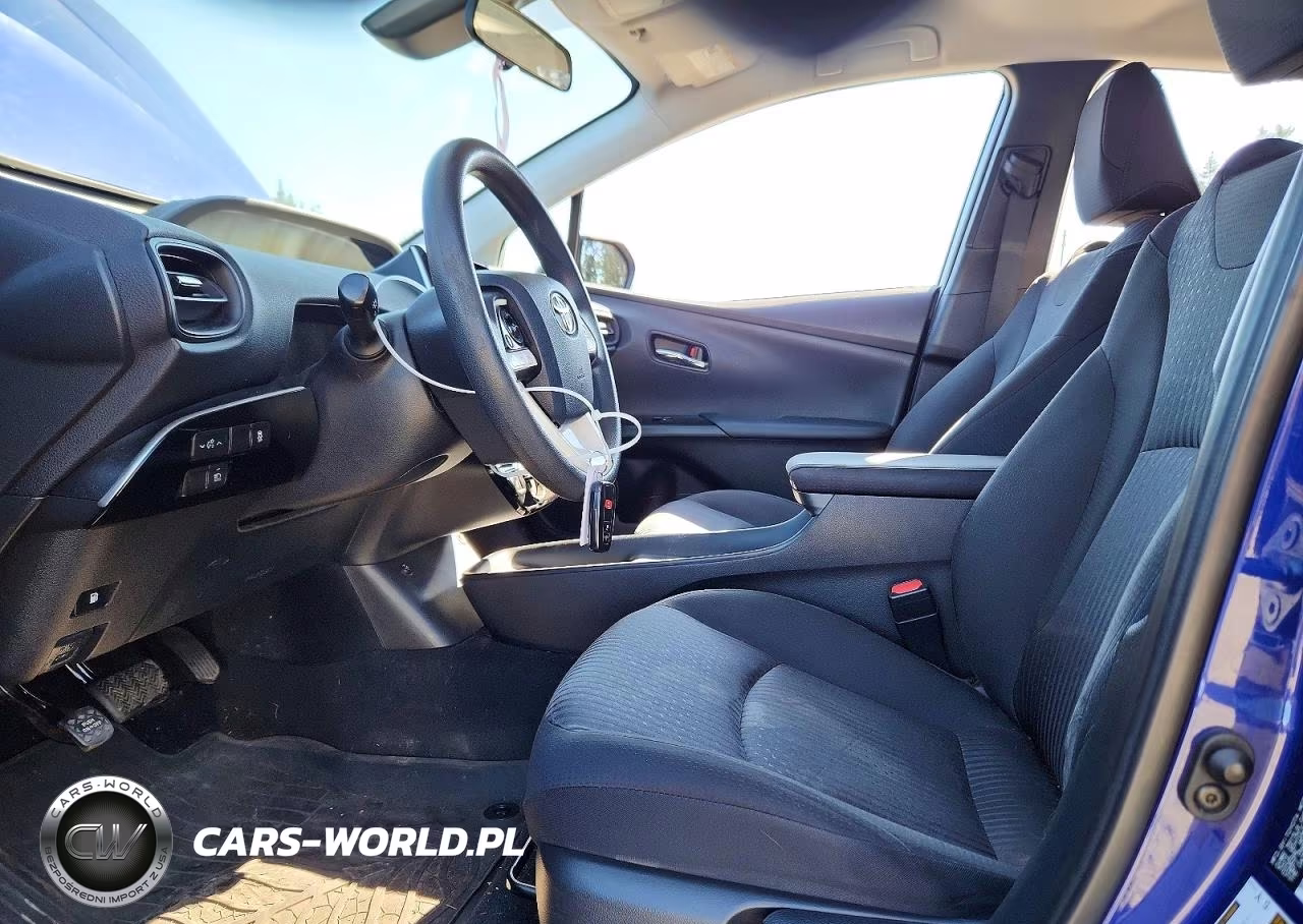 2017 Toyota Prius Two VIN:JTDKBRFU2H3538713 - 7