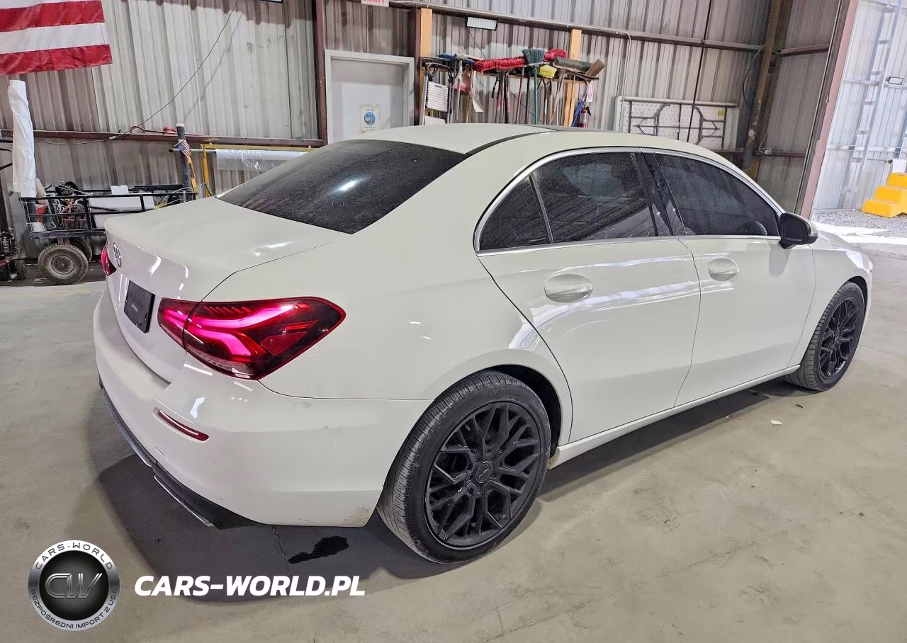 2021 Mercedes-Benz A 220 VIN:W1K3G4EB1MJ310951 - 3
