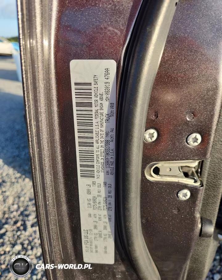 2019 Ram 1500 Classic Tradesman VIN:1C6RR7FT0KS517398 - 12