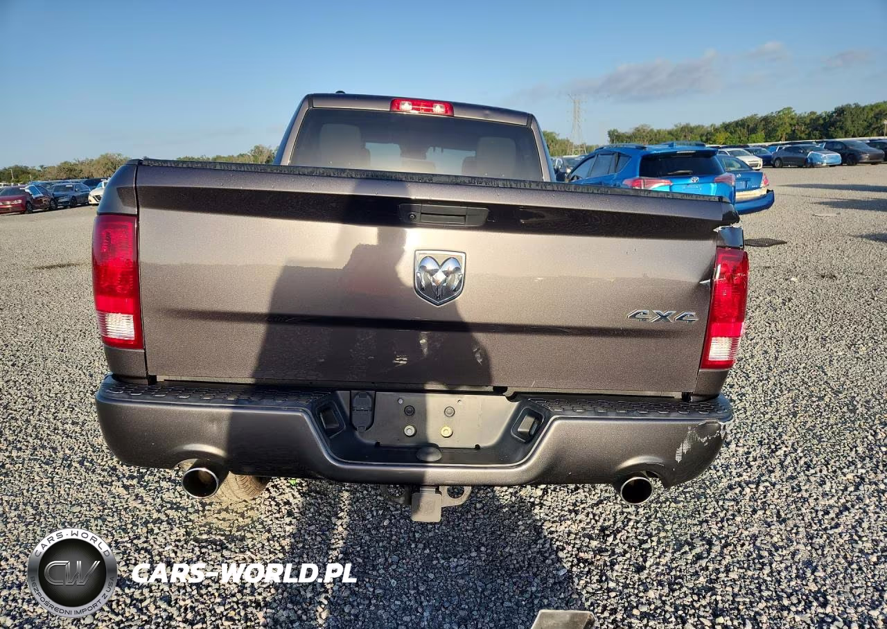 2019 Ram 1500 Classic Tradesman VIN:1C6RR7FT0KS517398 - 6