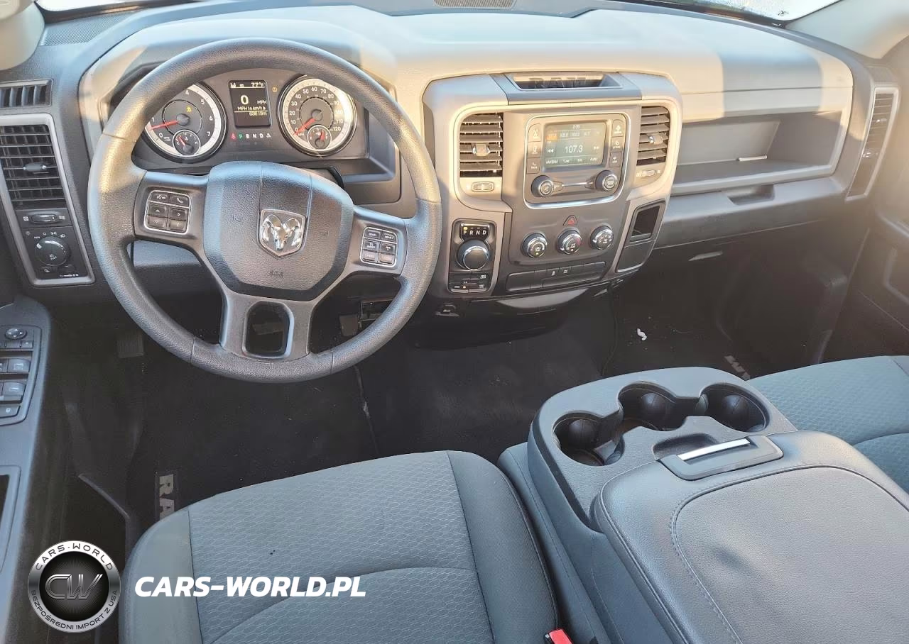 2019 Ram 1500 Classic Tradesman VIN:1C6RR7FT0KS517398 - 8