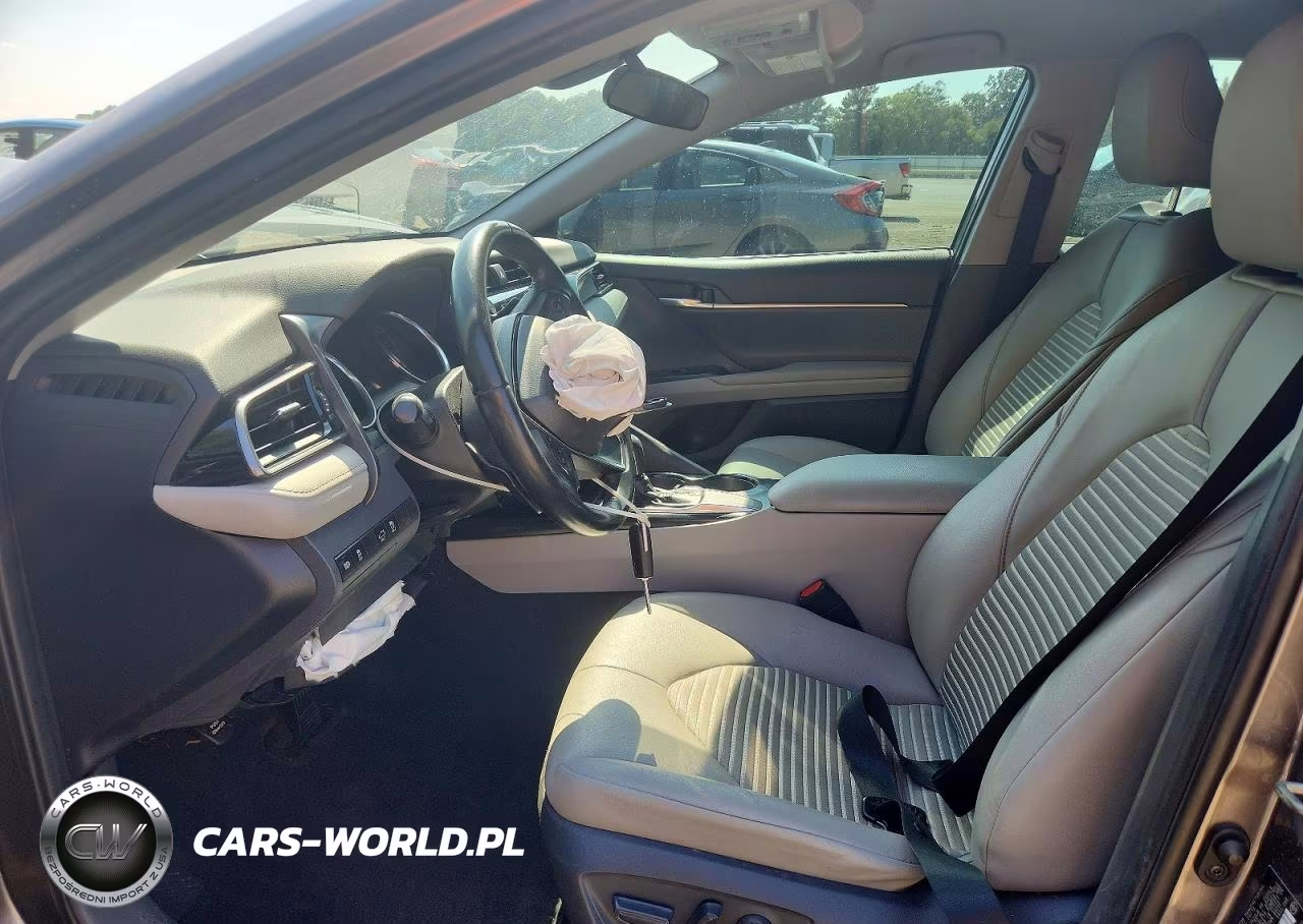 2020 Toyota Camry Se VIN:4T1G11AK0LU868834 - 7