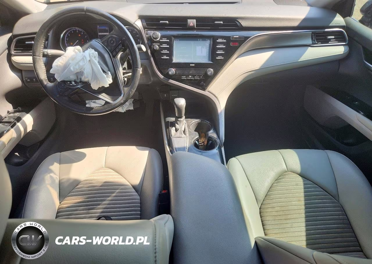 2020 Toyota Camry Se VIN:4T1G11AK0LU868834 - 8
