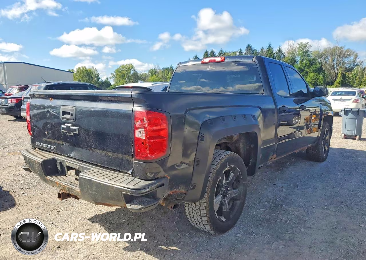 2015 Chevrolet Silverado K1500 VIN:1GCVKPEC2FZ275501 - 3