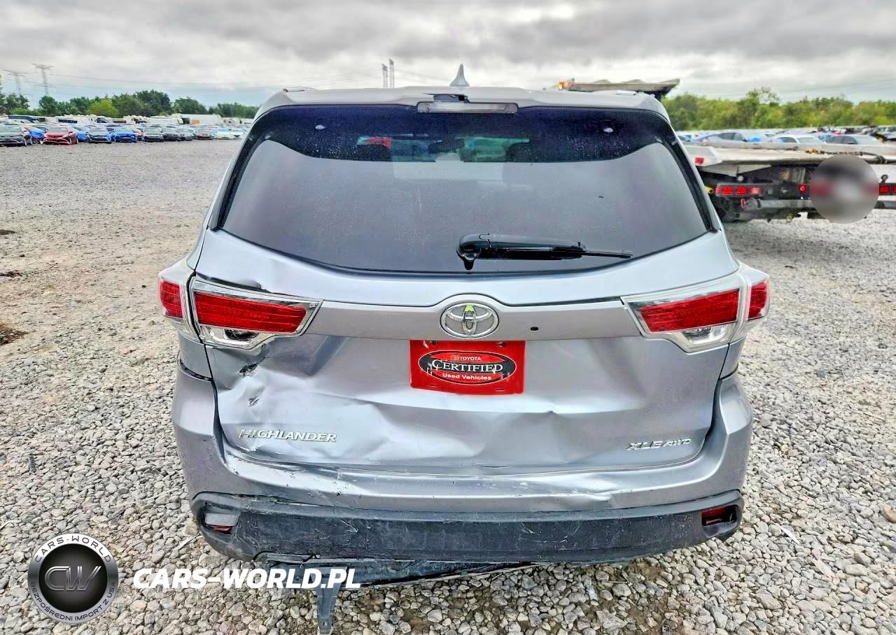 2015 Toyota Highlander Xle VIN:5TDJKRFH6FS075792 - 6