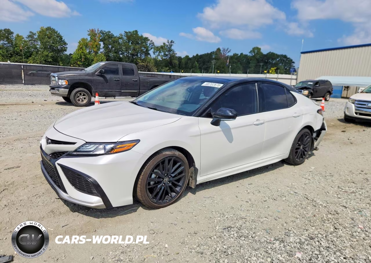 2024 Toyota Camry Xse V6