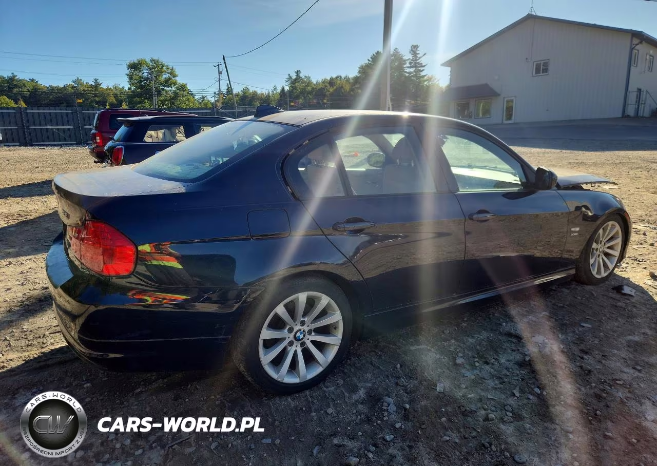2009 BMW 328 Xi VIN:WBAPK73599A454504 - 3