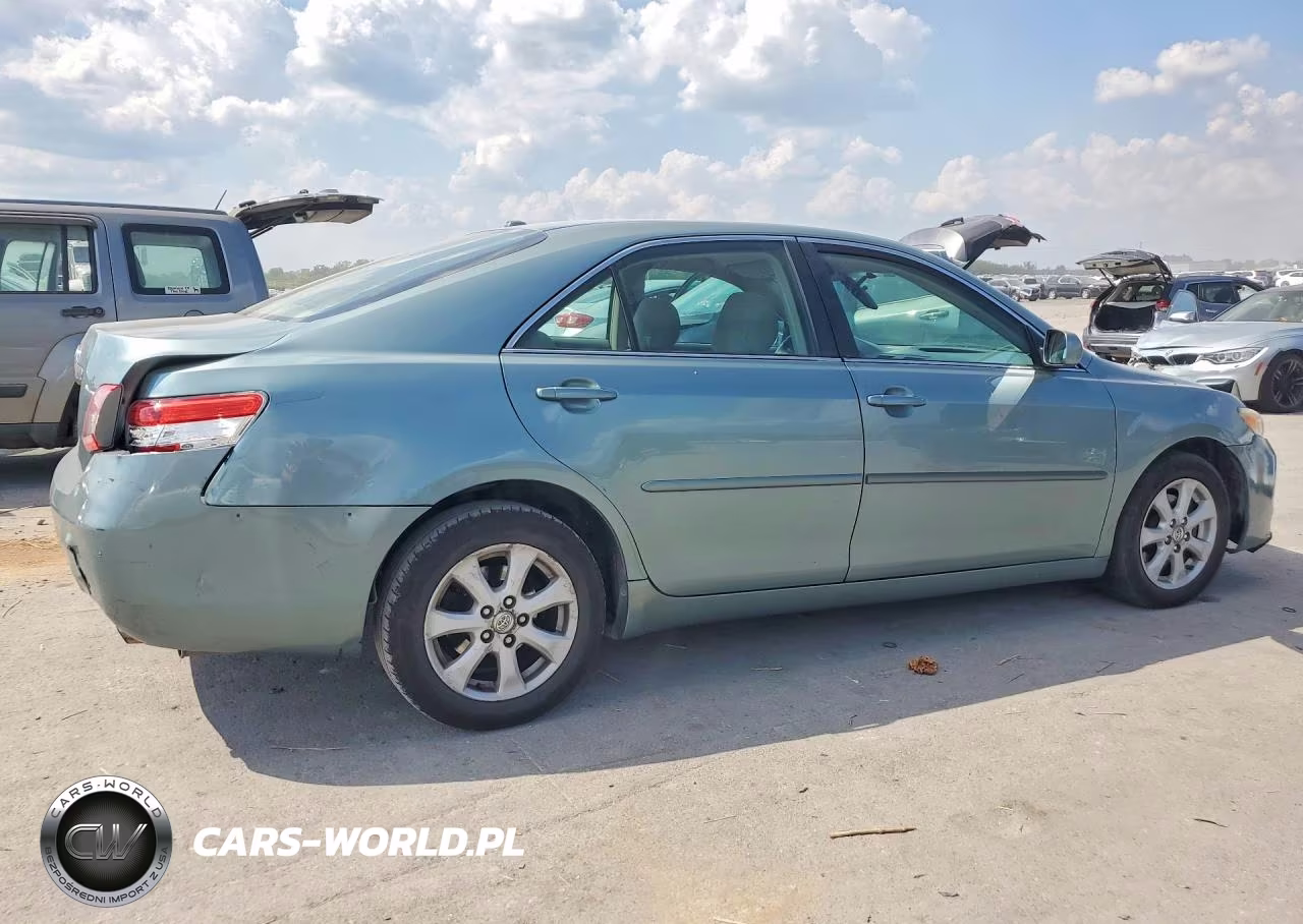 2011 Toyota Camry Le VIN:4T1BF3EK0BU756809 - 3