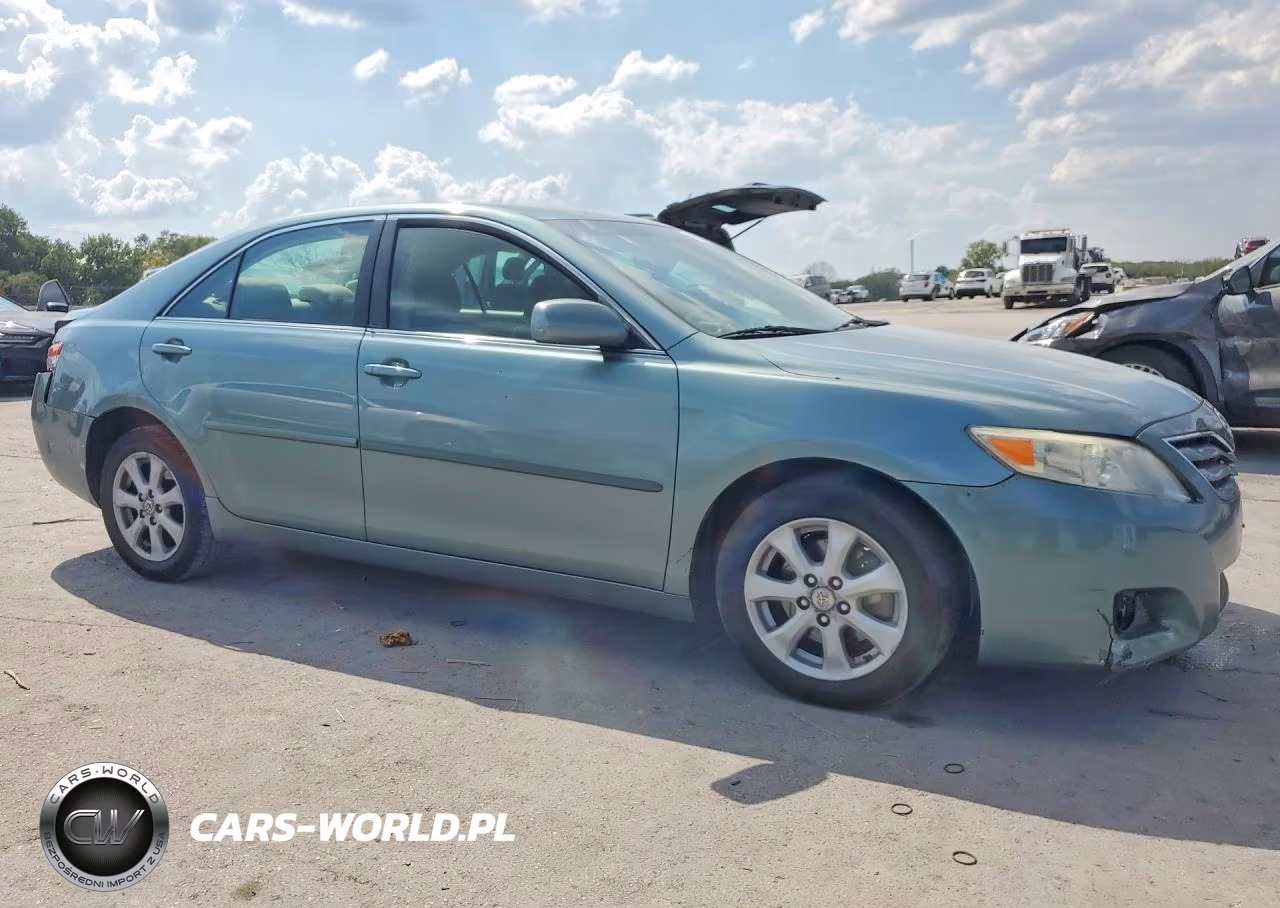 2011 Toyota Camry Le VIN:4T1BF3EK0BU756809 - 4