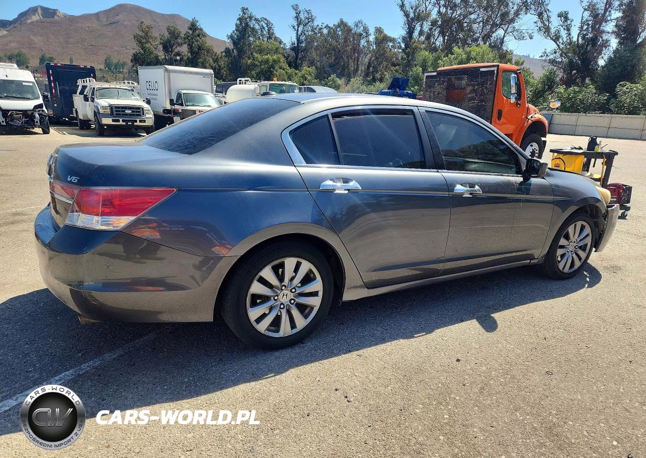2011 Honda Accord Exl VIN:1HGCP3F8XBA018897 - 3