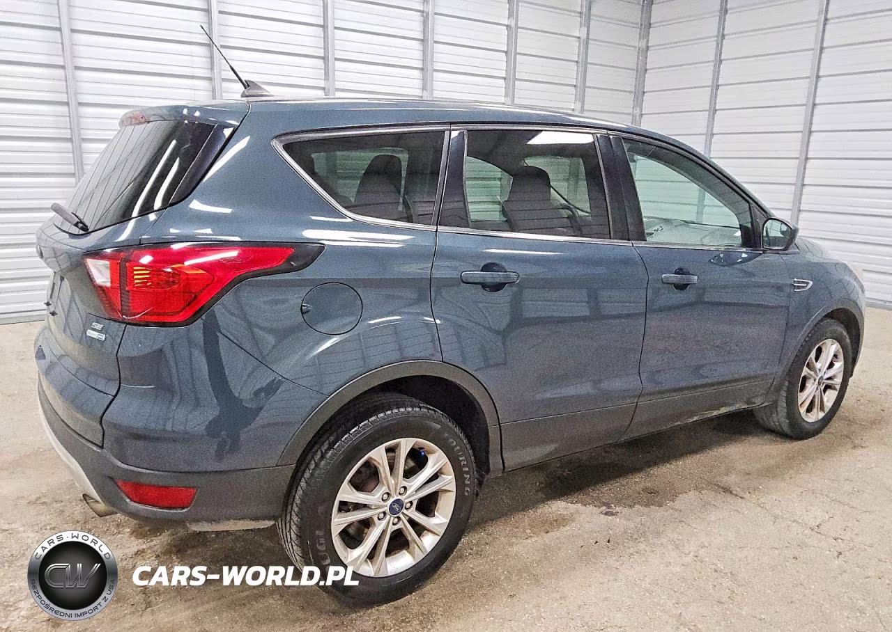 2019 Ford Escape Se VIN:1FMCU9GD7KUC00282 - 3