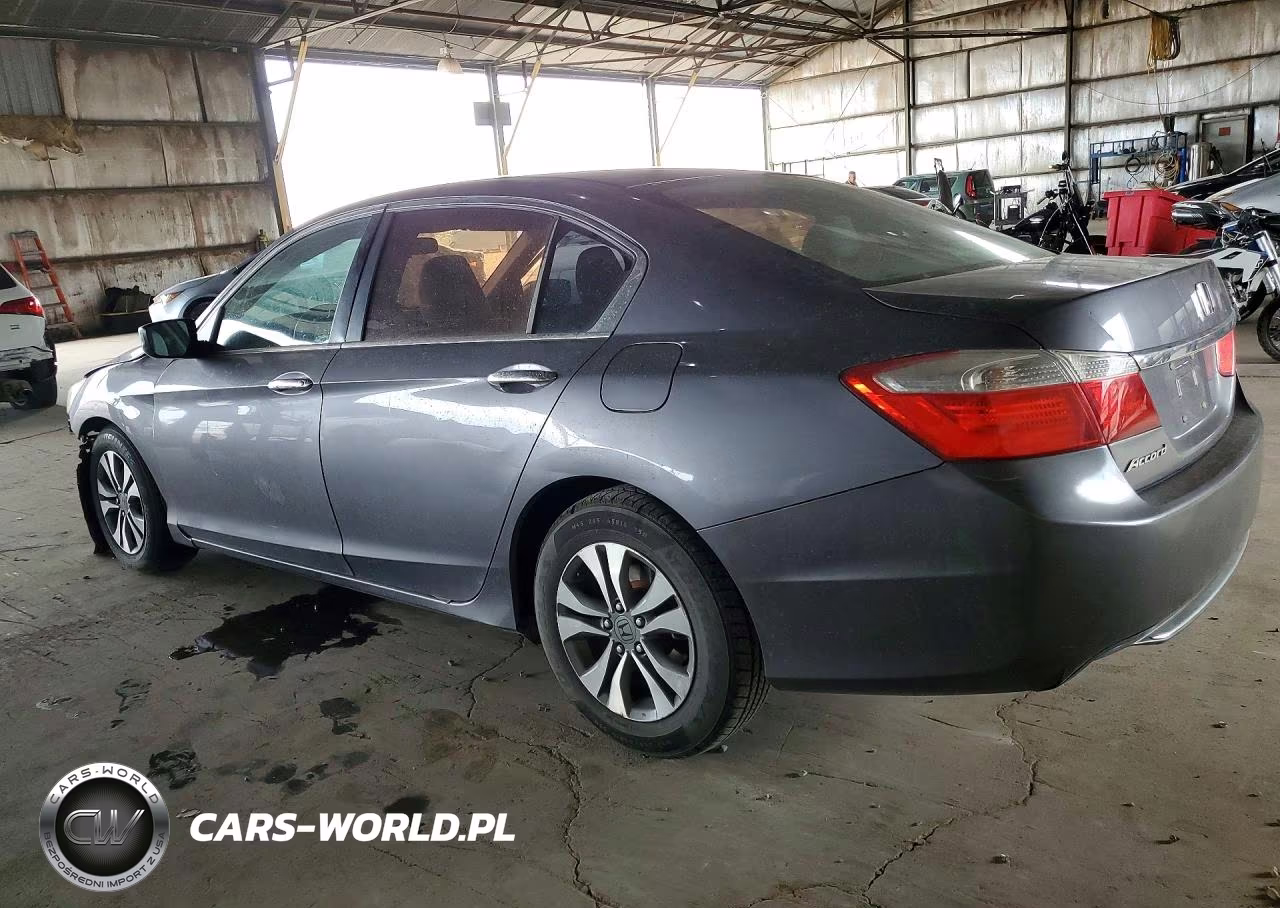 HONDA ACCORD LX VIN:1HGCR2F37EA188082 - 2