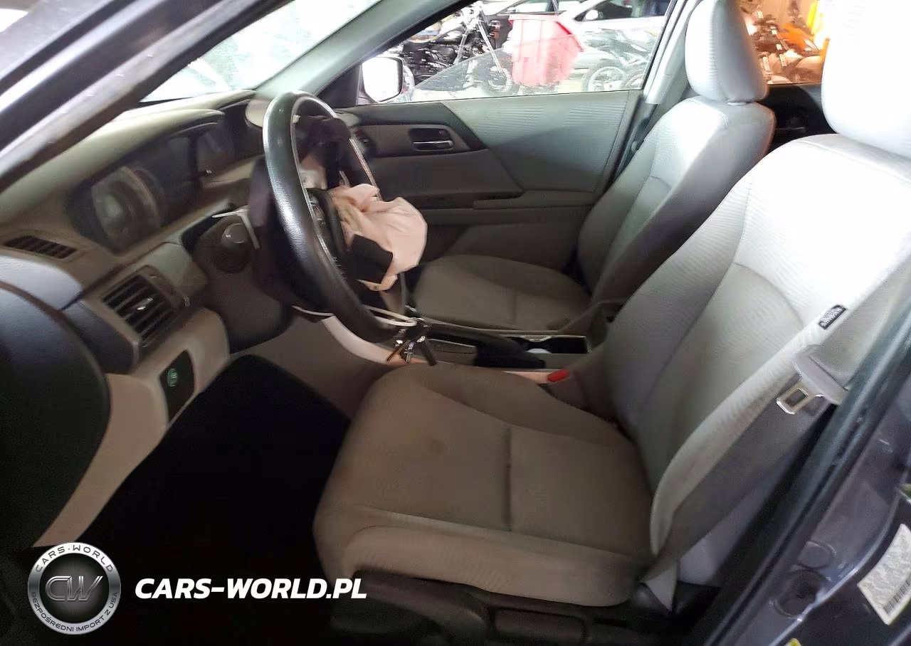 HONDA ACCORD LX VIN:1HGCR2F37EA188082 - 7