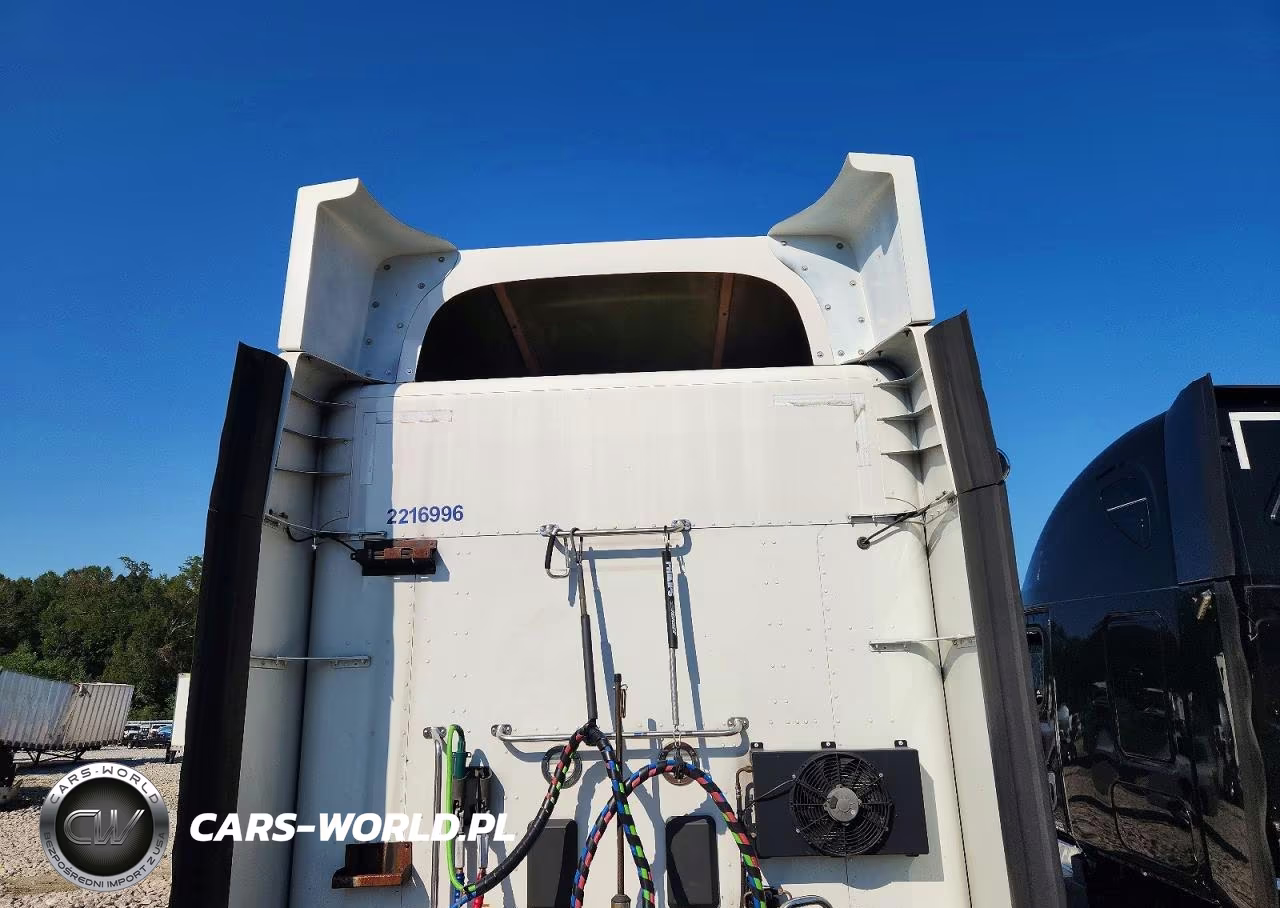 2020 Peterbilt 579 - Semi Truck VIN:1XPBDP9X5LD646233 - 13