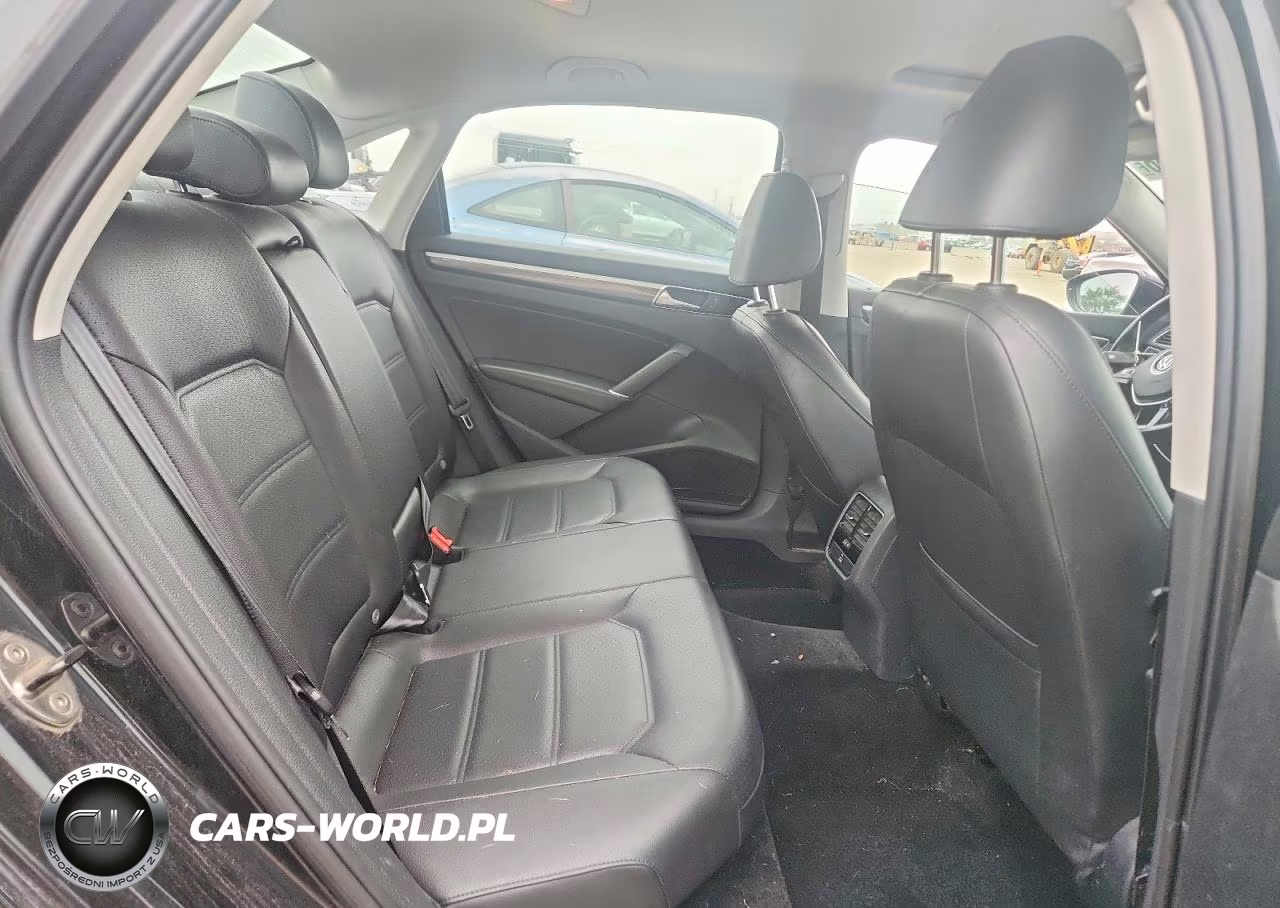 2017 Volkswagen Passat Se VIN:1VWBT7A31HC025322 - 10