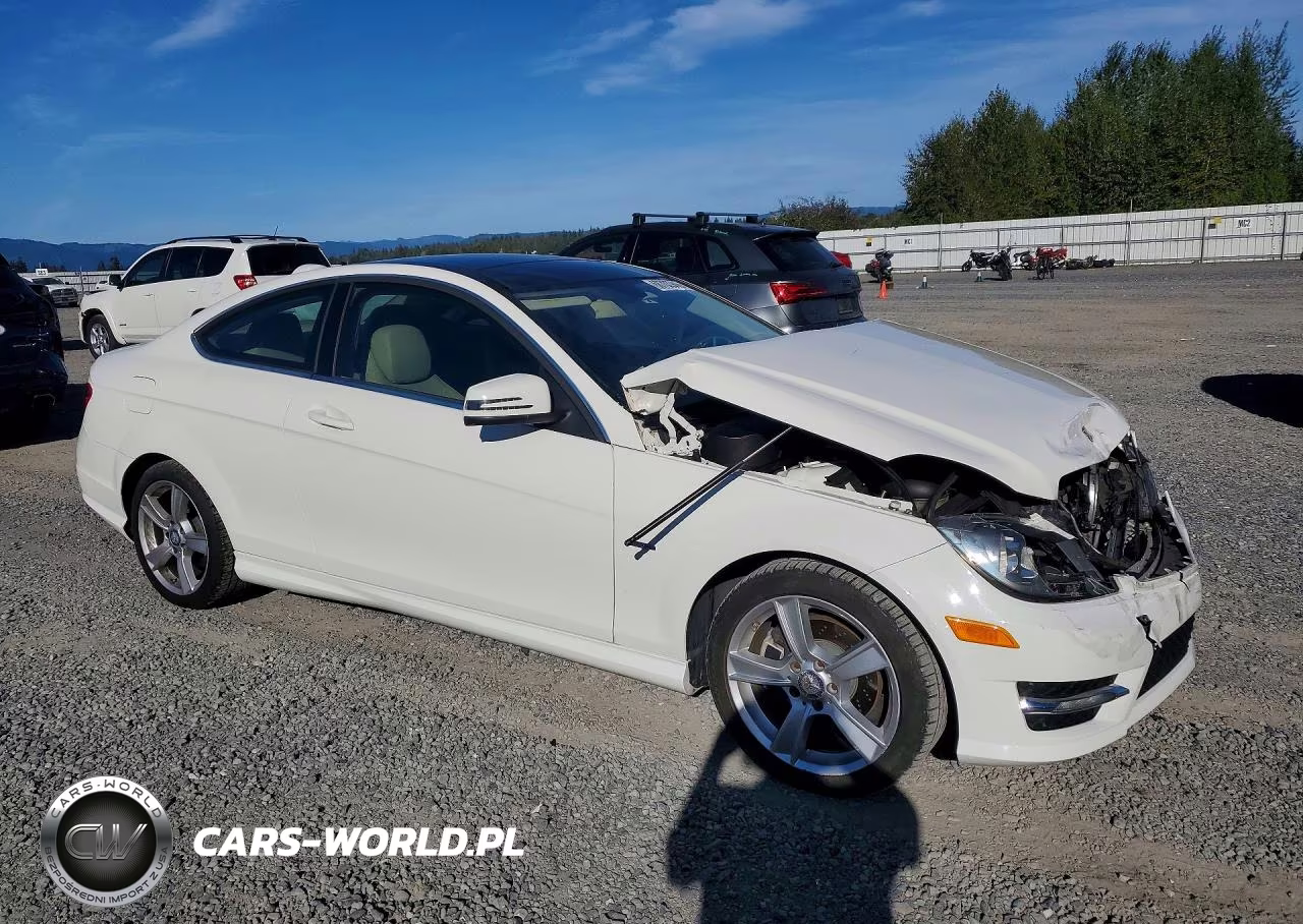 2012 Mercedes-Benz C 250 VIN:WDDGJ4HB0CF741118 - 4
