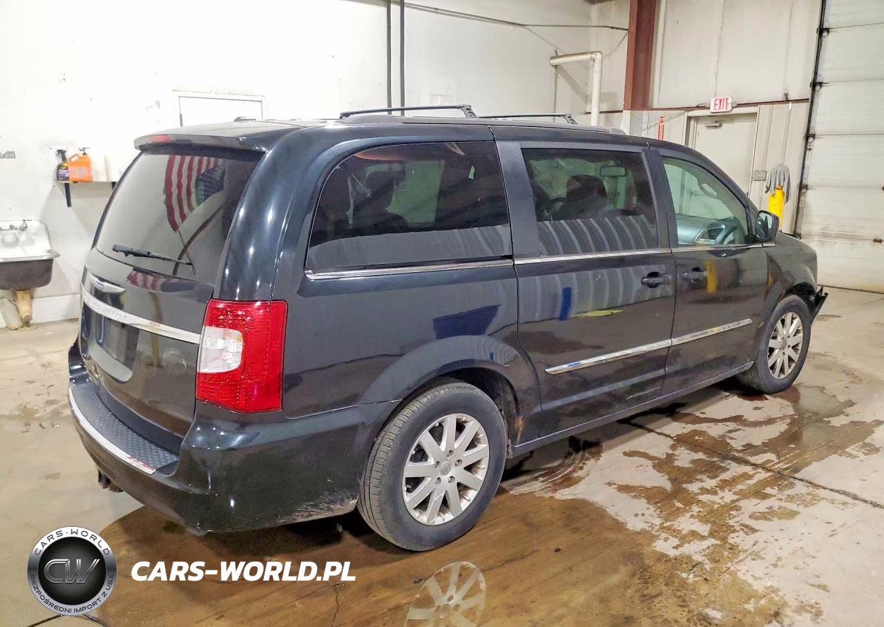 2014 Chrysler Town & Country Touring VIN:2C4RC1BGXER453683 - 3