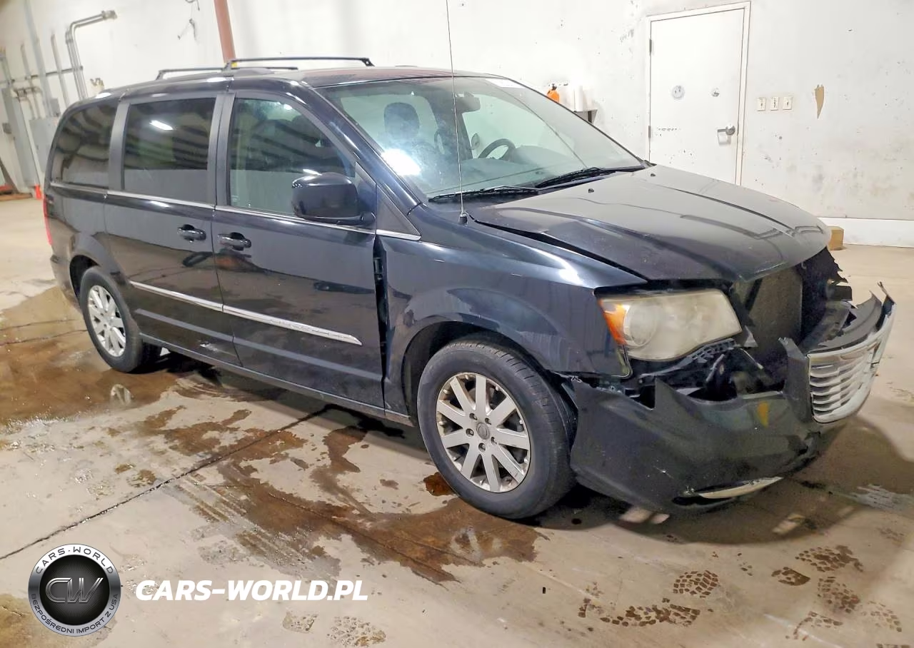 2014 Chrysler Town & Country Touring VIN:2C4RC1BGXER453683 - 4