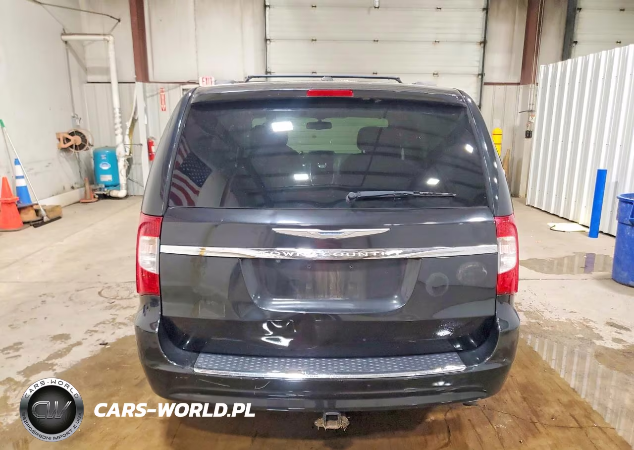 2014 Chrysler Town & Country Touring VIN:2C4RC1BGXER453683 - 6