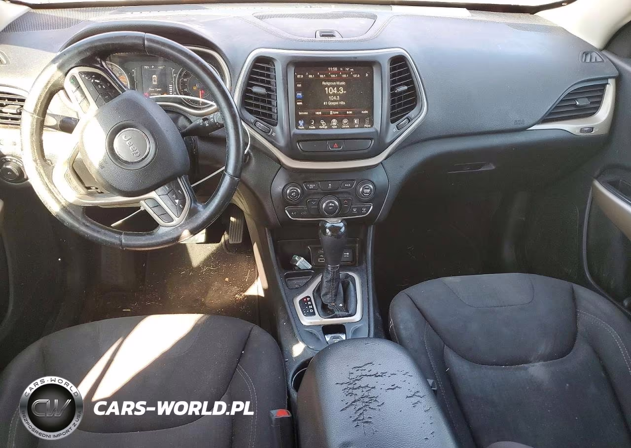 2017 Jeep Cherokee Latitude VIN:1C4PJLCB6HD231466 - 8