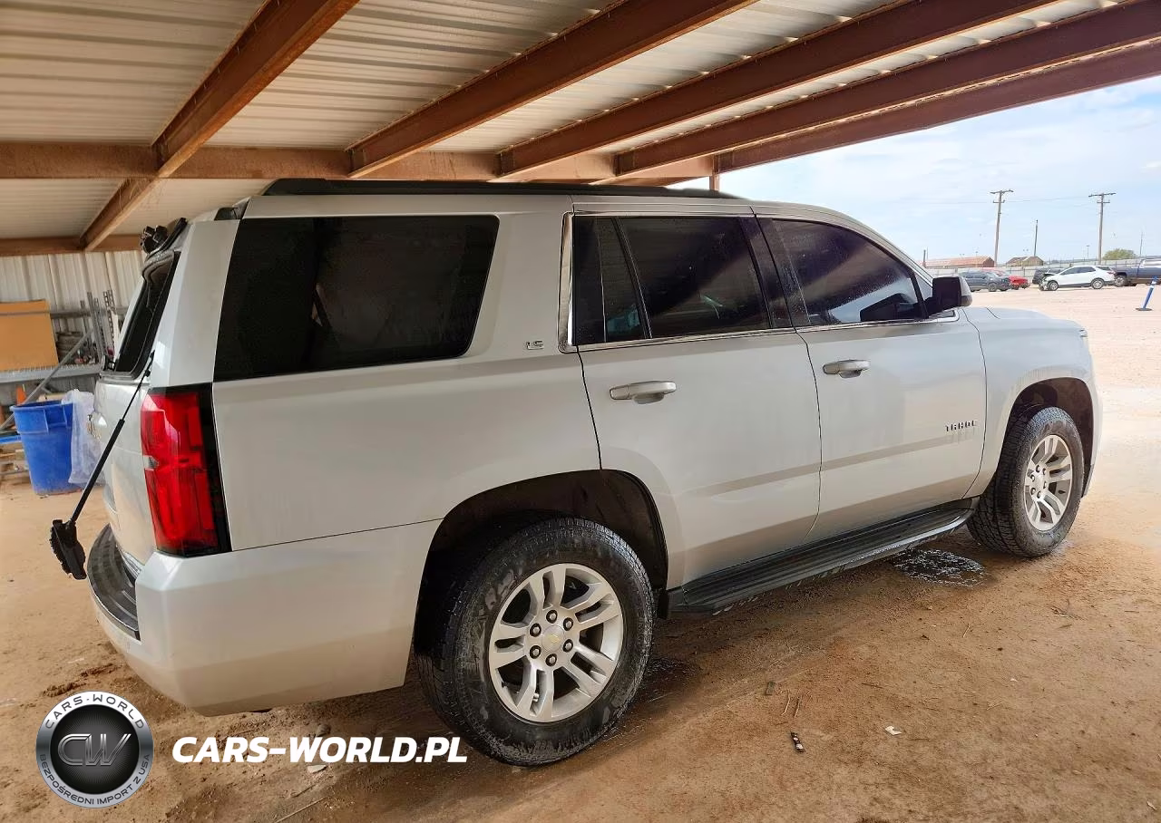 2016 Chevrolet Tahoe C1500 Ls VIN:1GNSCAKC0GR375770 - 3