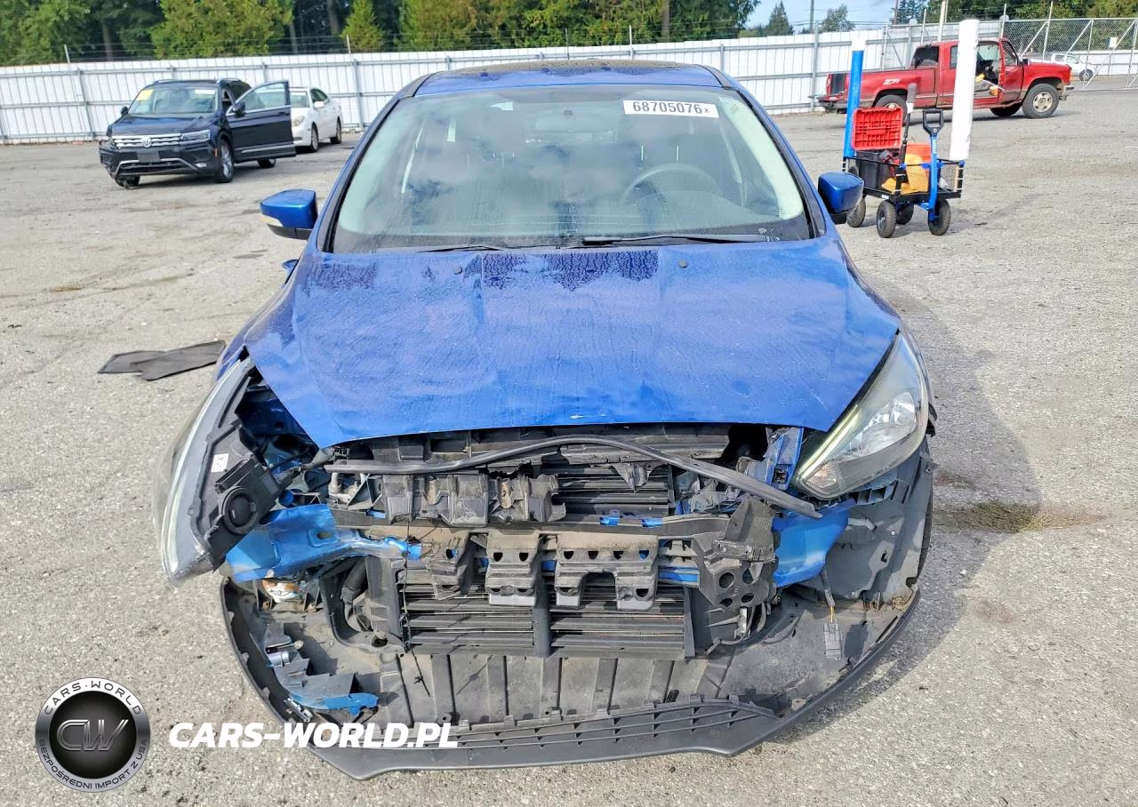 2018 Ford Focus Sel VIN:1FADP3M23JL323247 - 5