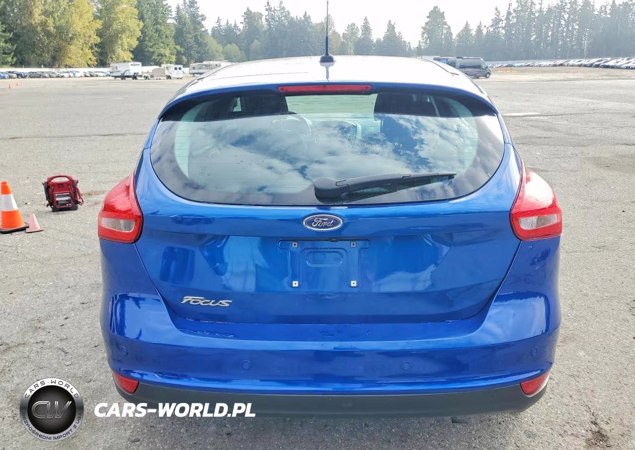 2018 Ford Focus Sel VIN:1FADP3M23JL323247 - 6